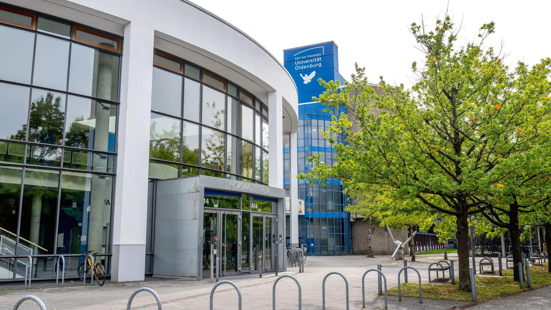  Das Hörsaalzentrum der Carl von Ossietzky Universität Oldenburg steht am Campus Haarentor. | dpa-Bildfunk, Hauke-Christian Dittrich