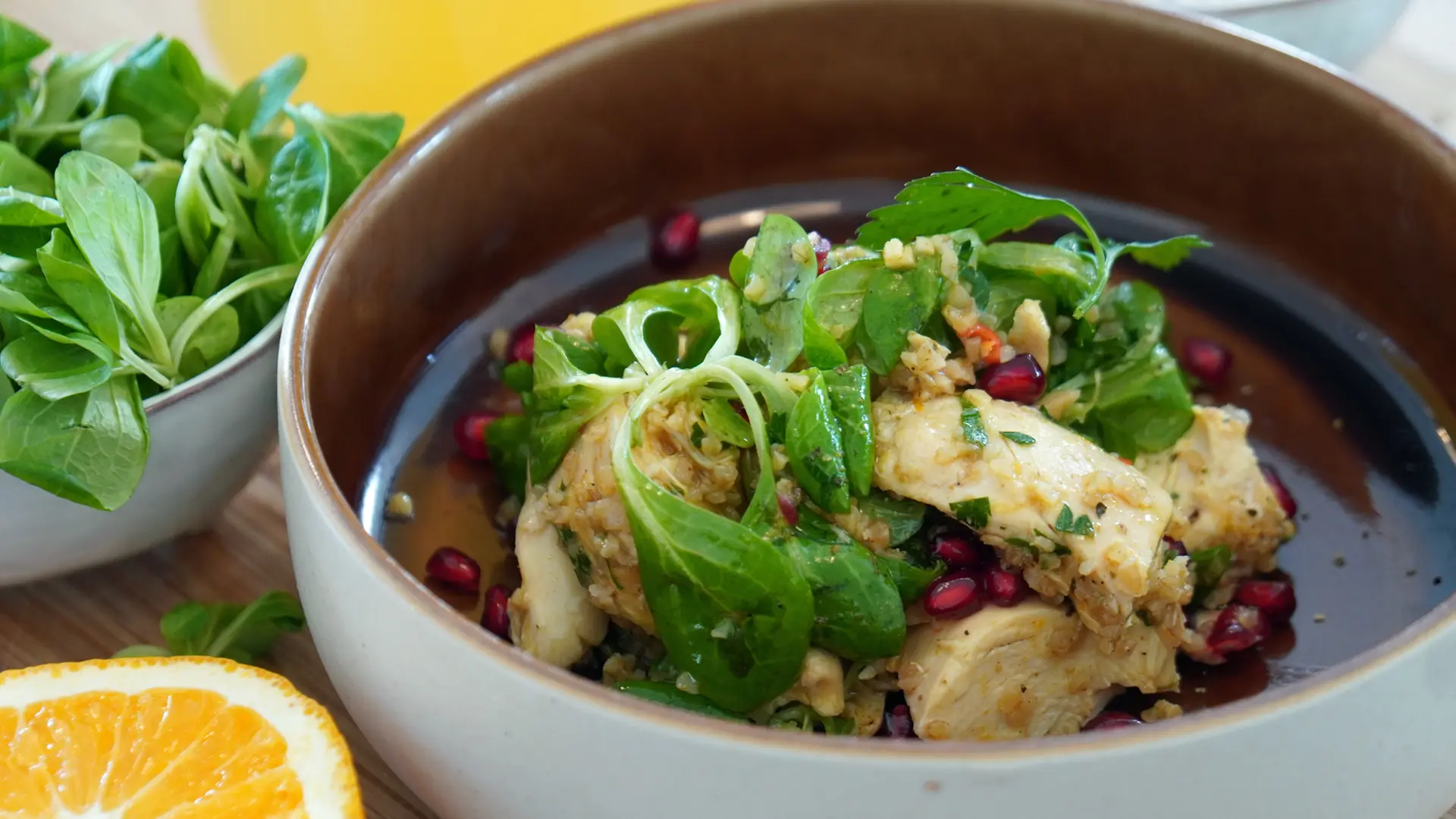 Orientalischer Bulgur-Salat mit Hähnchen und Feldsalat | ndr.de