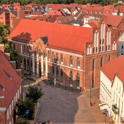 Das Rathaus in der historischen Parchimer Altstadt.