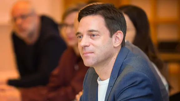 Sven Lohmann leitet das Verifizierungsteam beim NDR. Zuvor war er Chefredakteur von Panorama 3 und Korrespondent in London. | Christian Spielmann Sven Lohmann