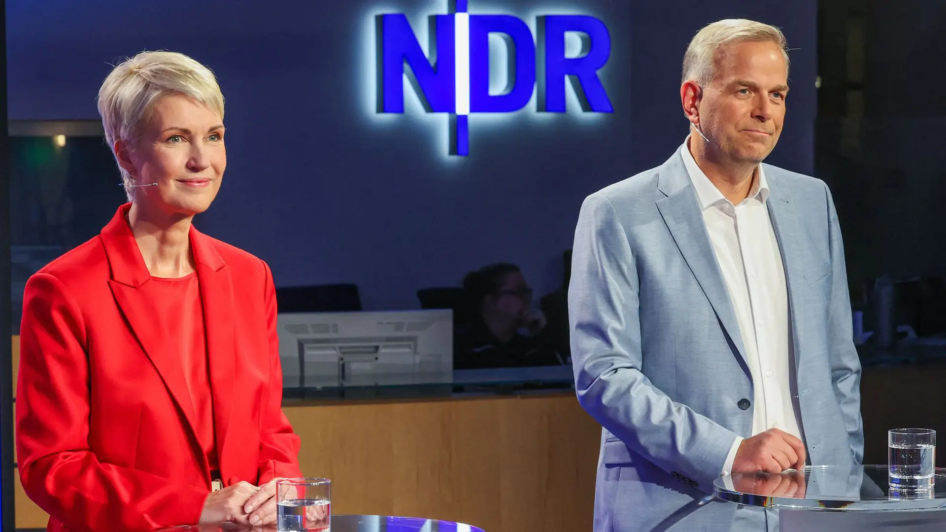 Nach dem TV-Duell: Die AfD lässt ihren Kandidaten Holm allein | ndr.de