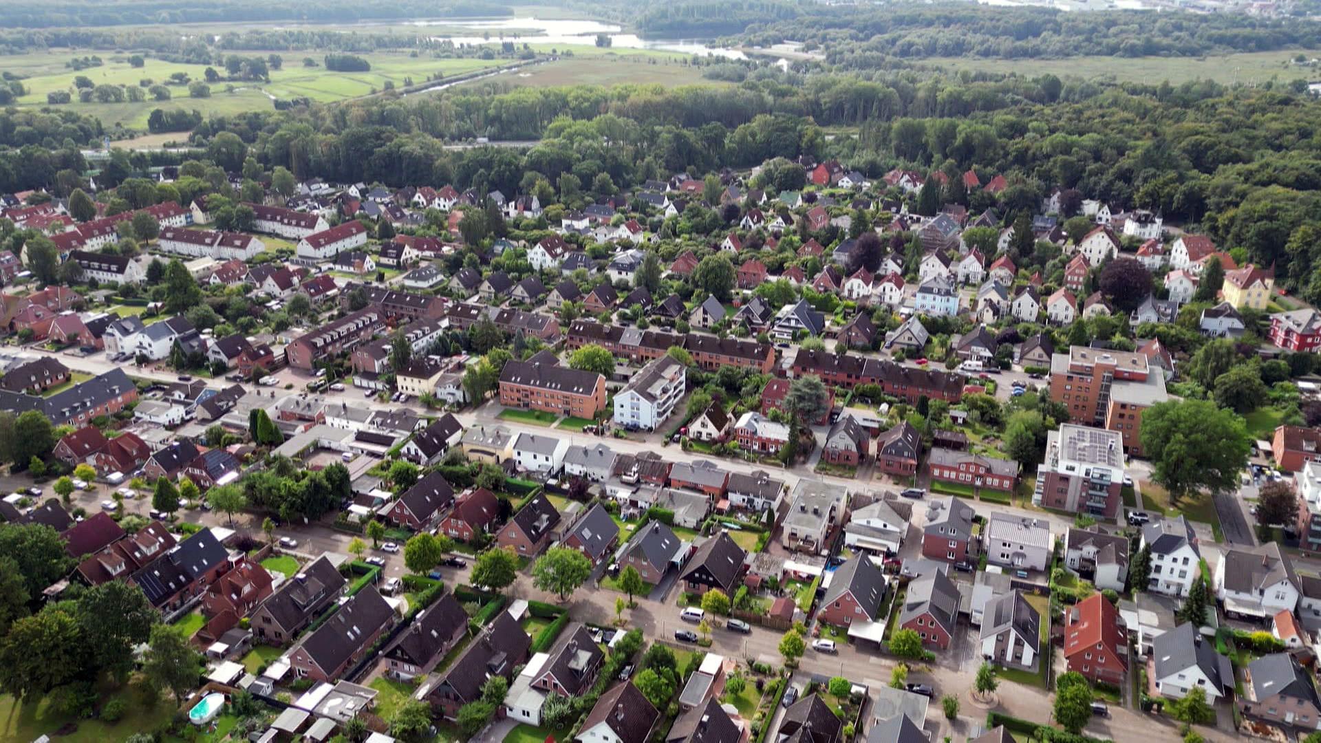 Hinterlandanbindung: Hunderte Menschen demonstrieren in Bad Schwartau