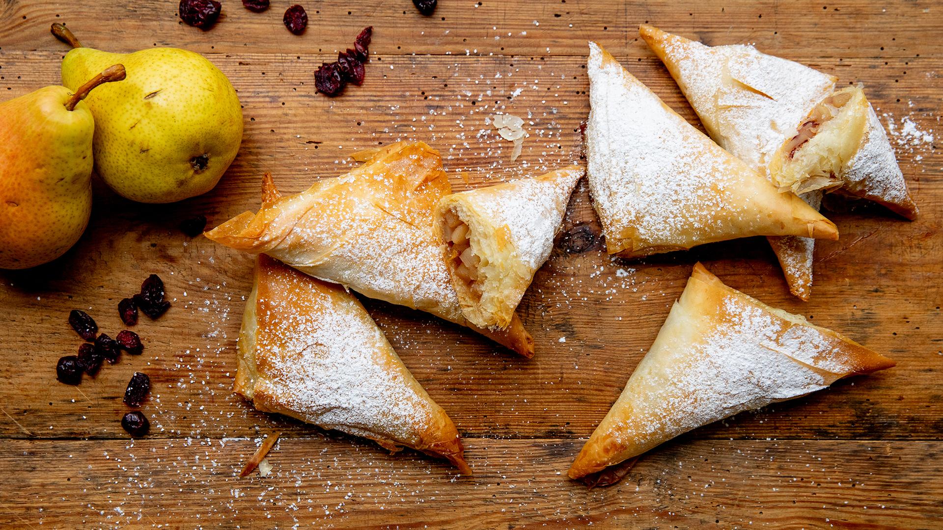 Knusprige Birnentaschen aus Filoteig