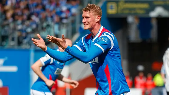 Stürmer Emil Holten von Hansa Rostock