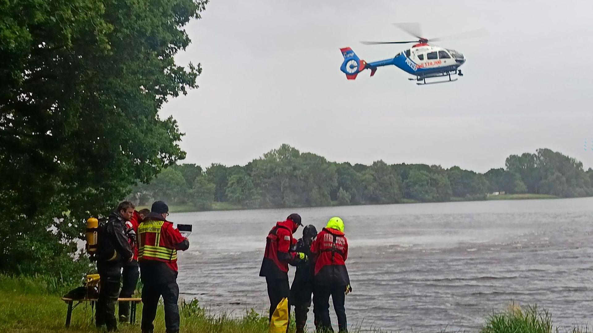 Person vermisst: Suchaktion am Tweelbäker See in Oldenburg