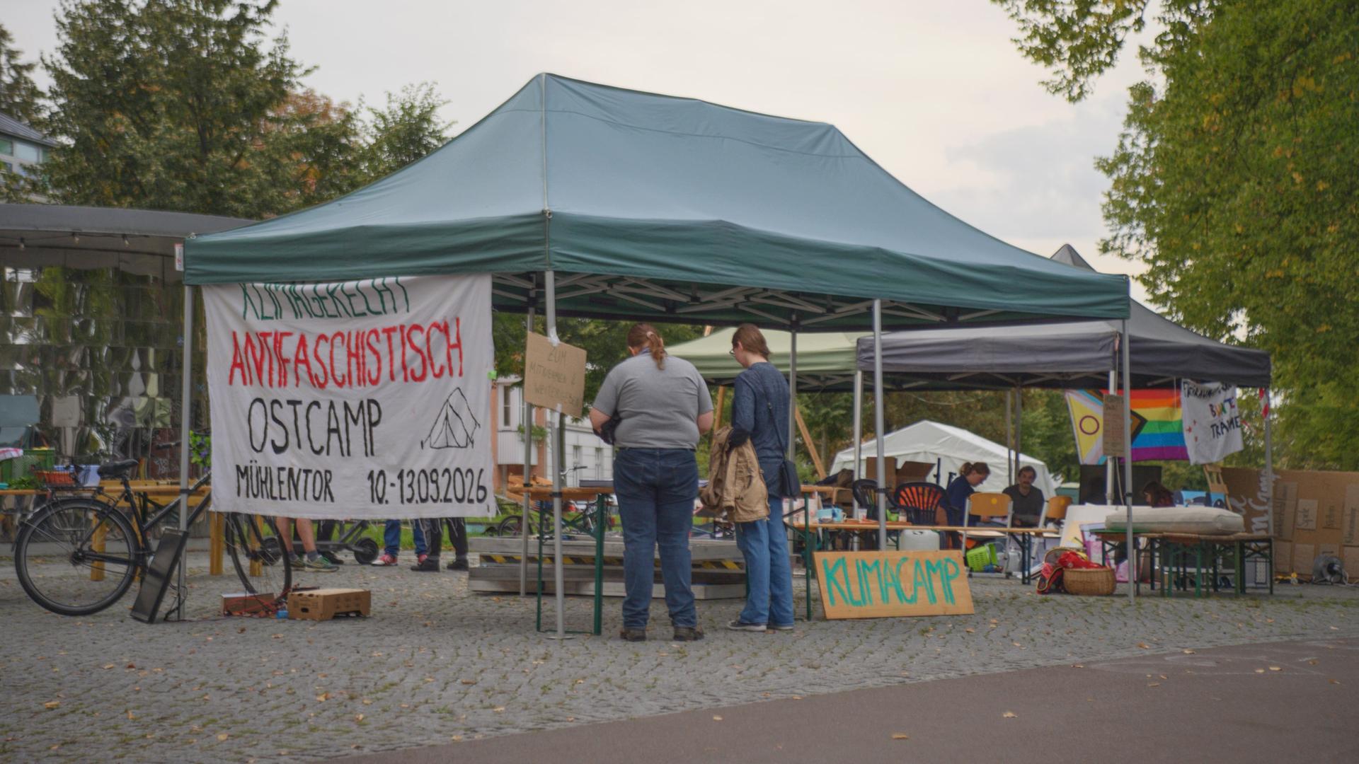 "Ostcamp" in Greifswald warnt vor Klimapolitik der AfD