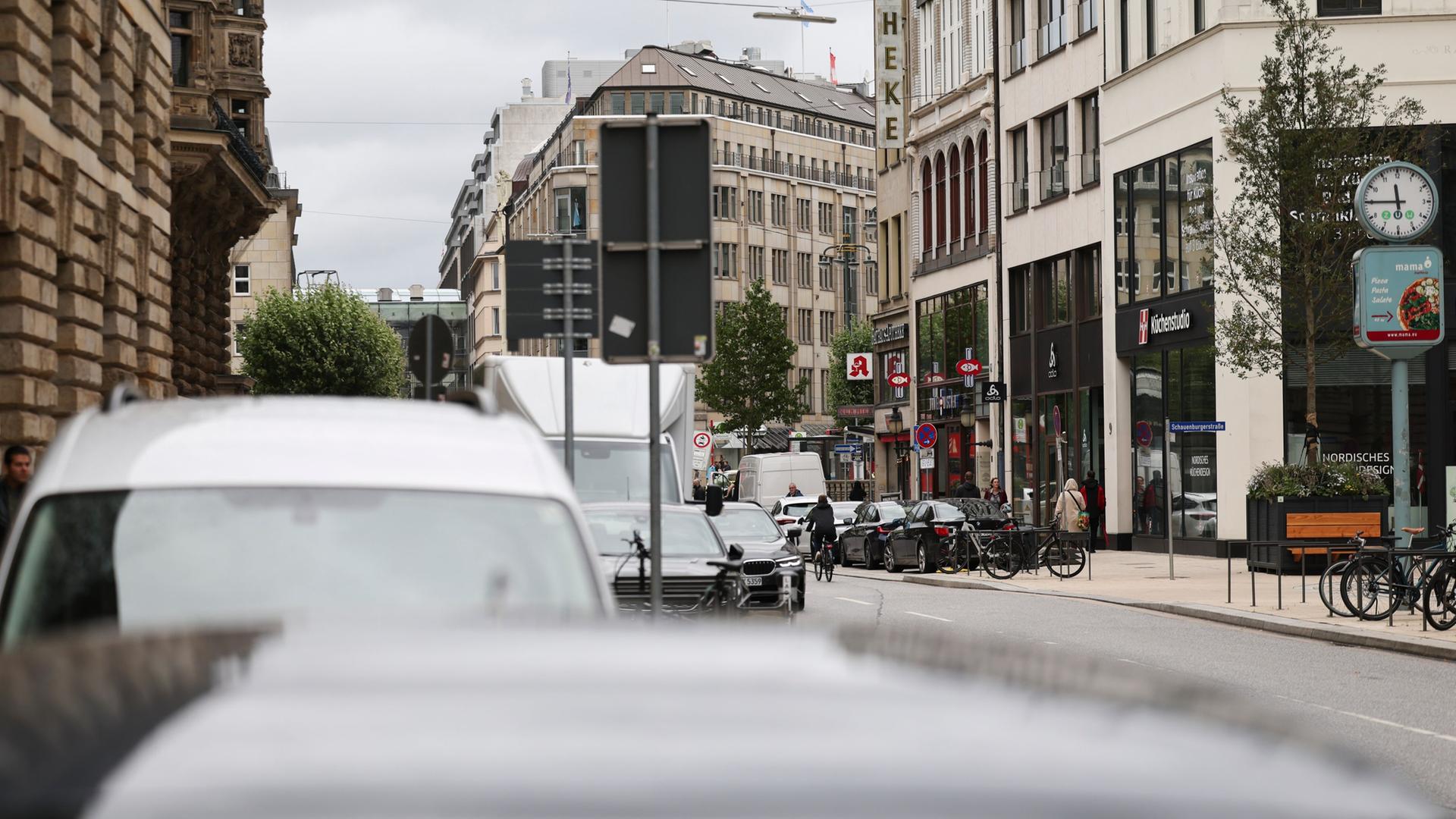 Fall Block: Razzia gegen Ex-BND-Chef Hanning in Hamburg