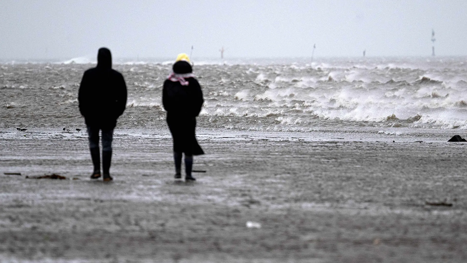 Unwetterwarnung: Schwere Gewitter mit Starkregen und Hagel angekündigt