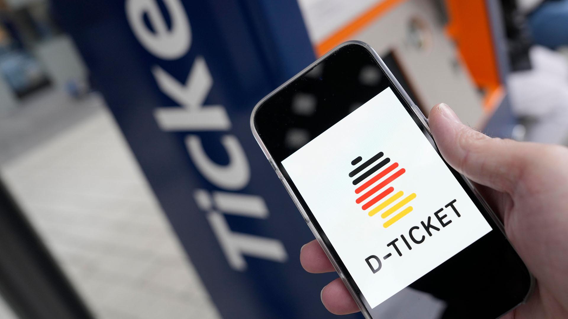 Zahl der Deutschlandticket-Abos beim HVV leicht gesunken