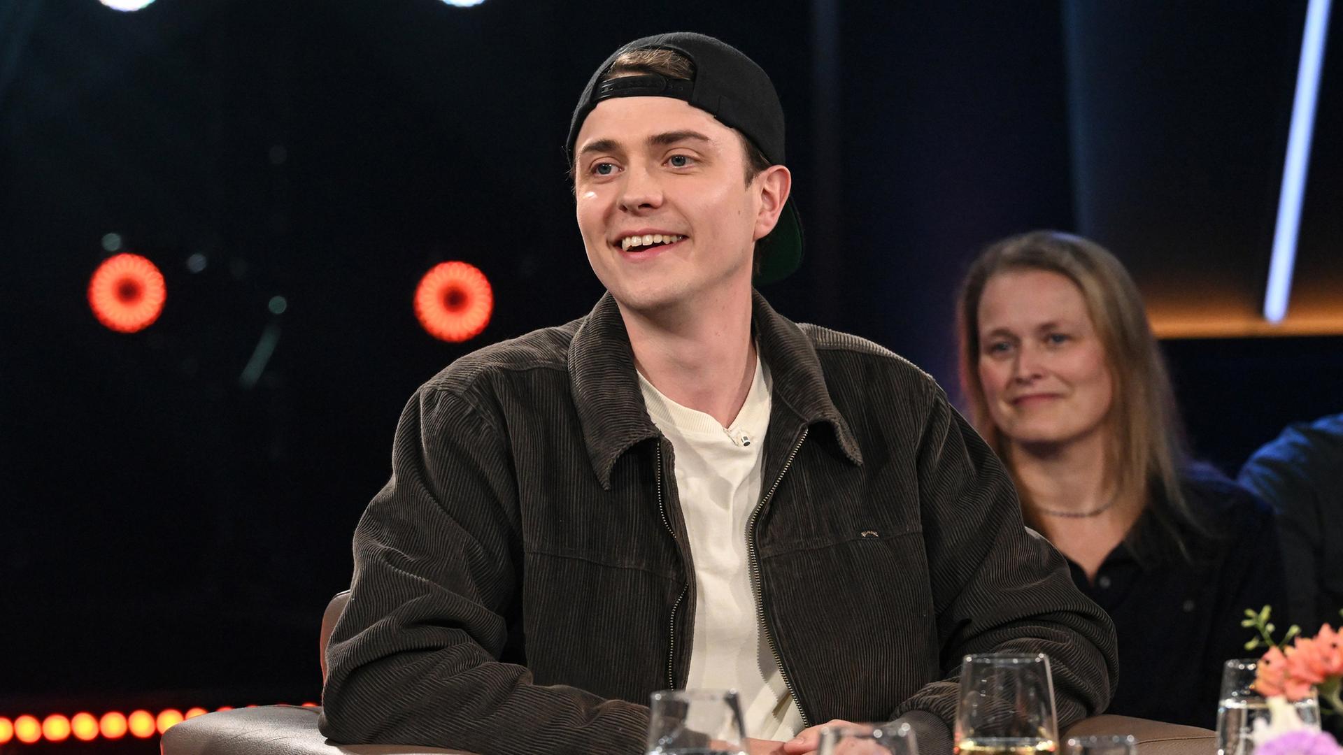 Föhrer Singer-Songwriter Mattis Brodersen in der NDR Talk Show