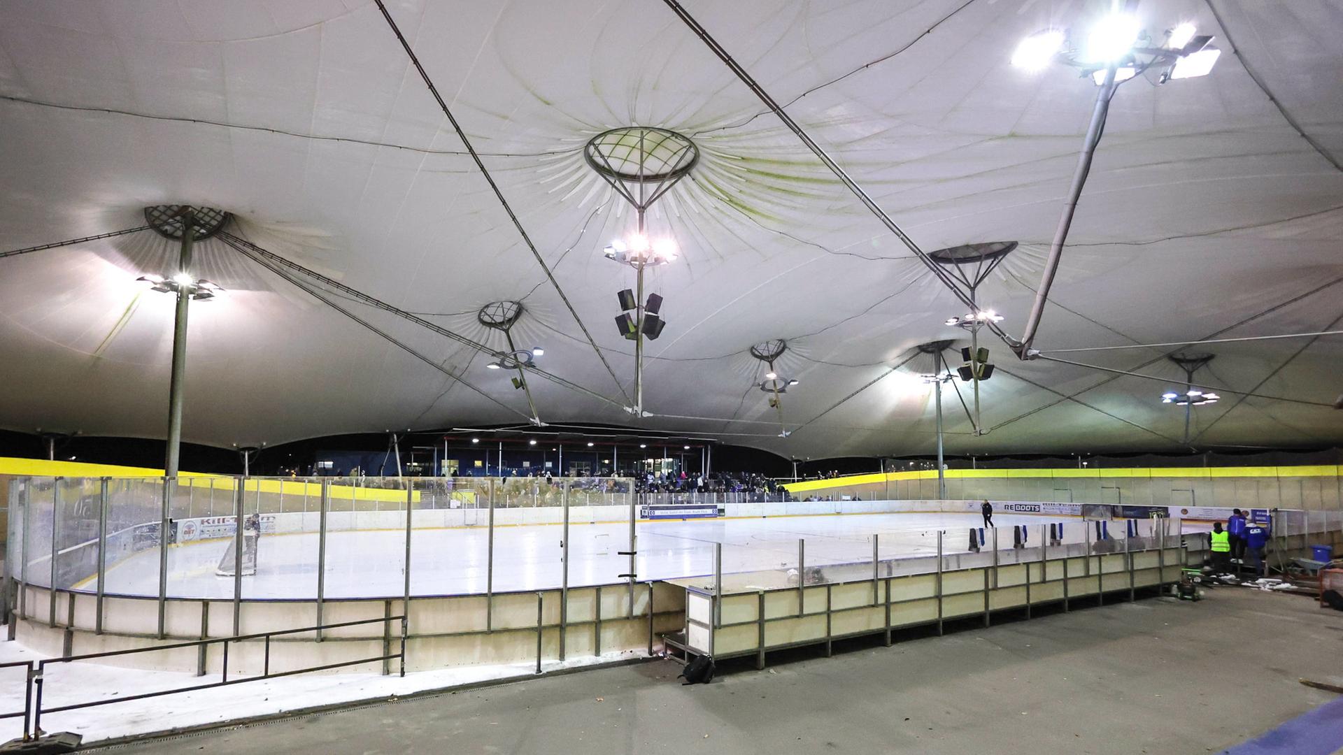 Einsturzgefahr: Eisbahn in Stellingen wird vorerst stillgelegt