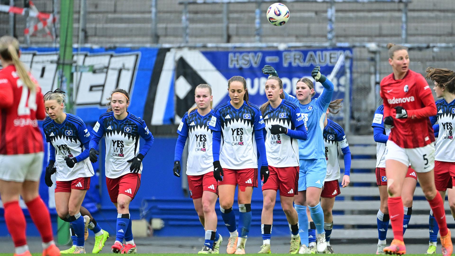 HSV-Frauen verlieren nach langer Unterzahl gegen Freiburg