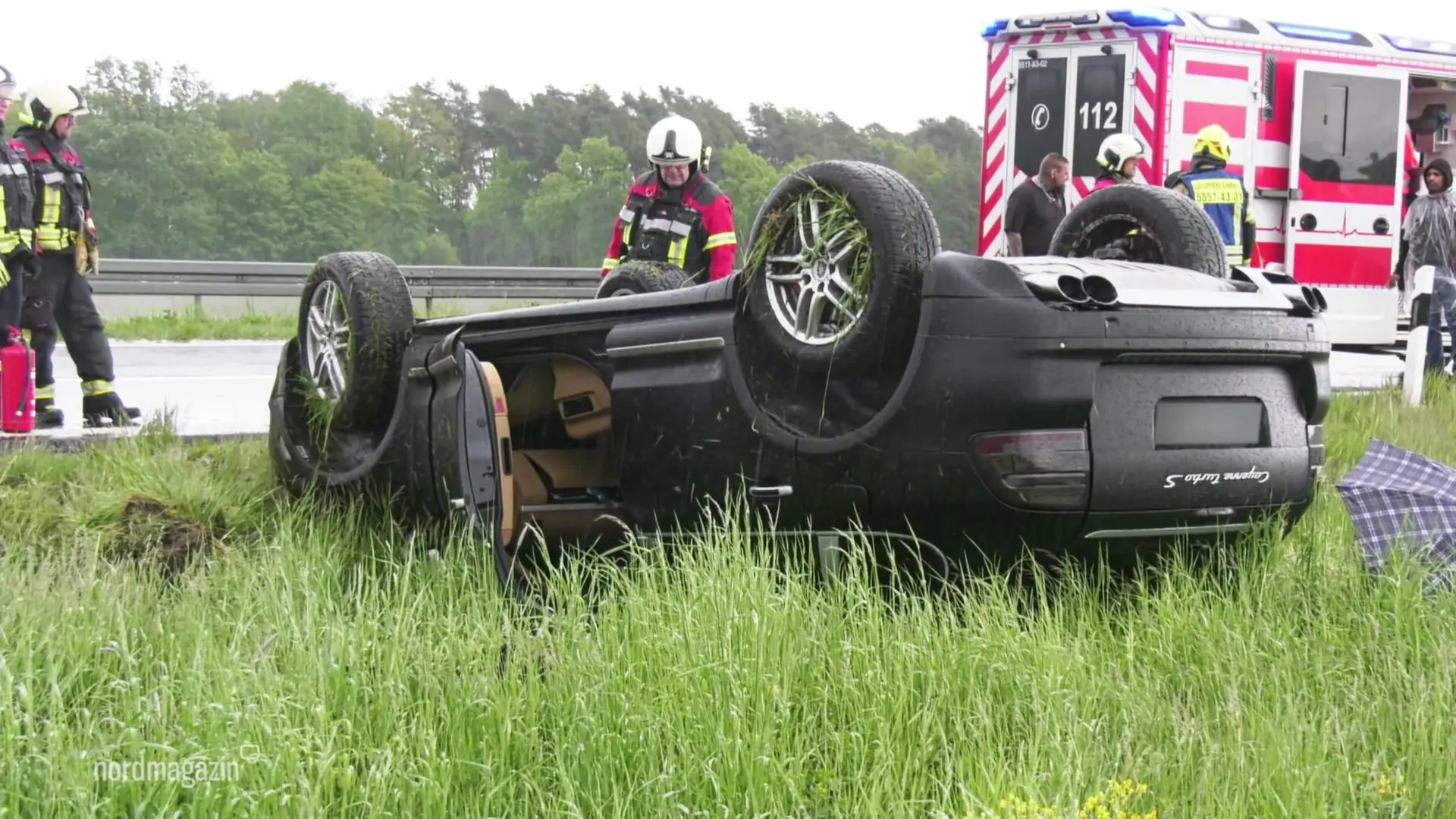 Verkehrsunfälle und Vollsperrung auf A24 wegen Hagelschauer