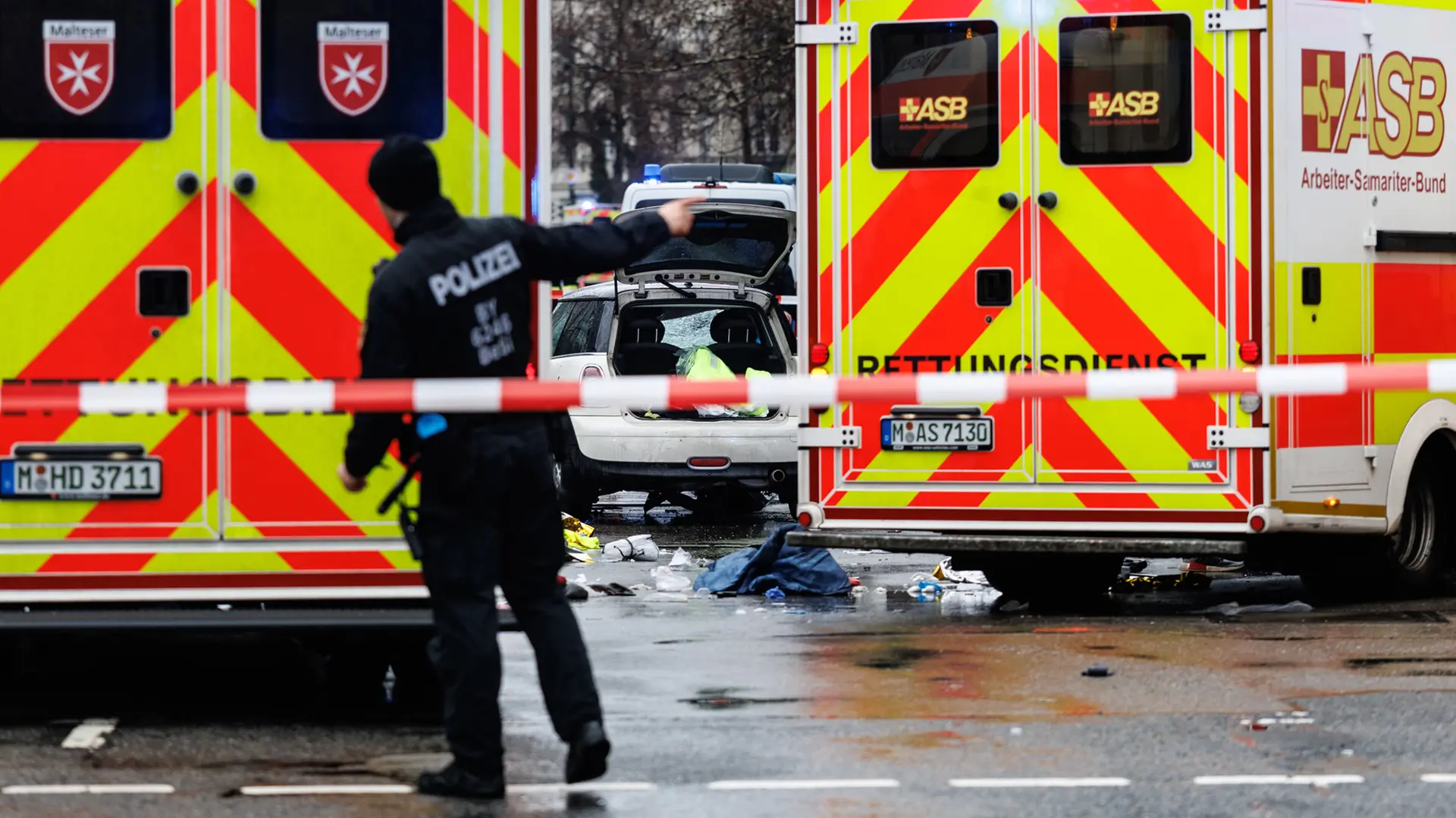 auto fährt in menschenmenge münchen heute