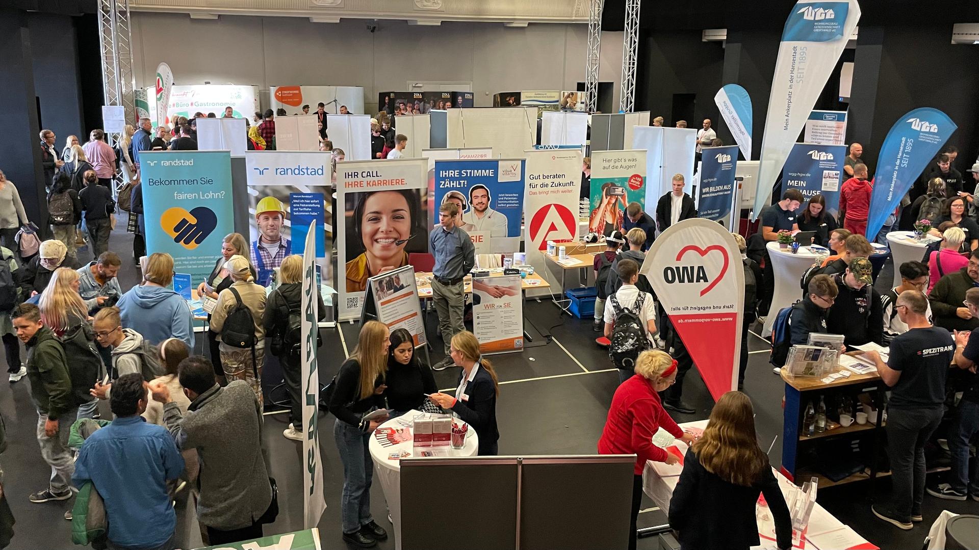 Stralsund: Job-Messe für Abiturienten und Berufseinsteiger