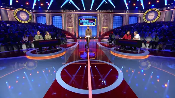 Rateteams Bernhard Hoëcker und Sarah Koch, Elton und Samuel Koch und Moderator Kai Pflaume im Studio