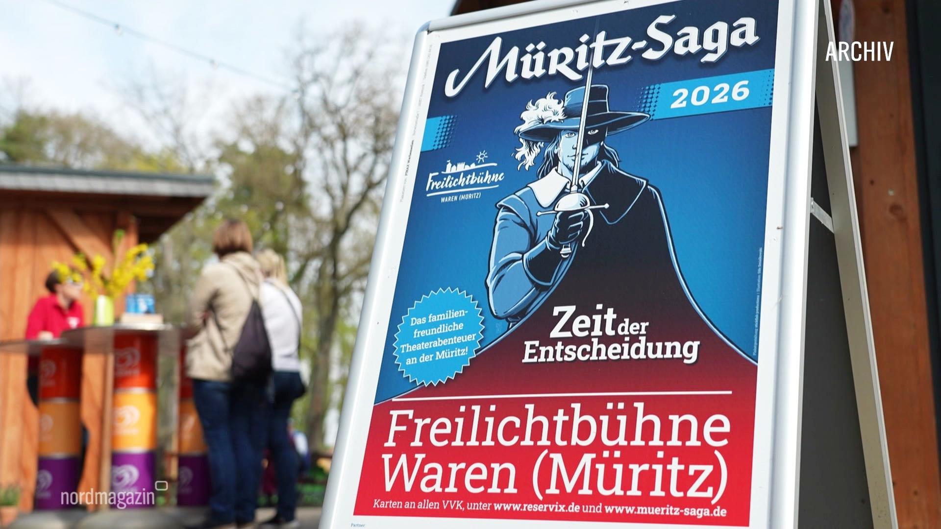 Ein Plakat der Müritz-Saga wurde aufgestellt. | Screenshot