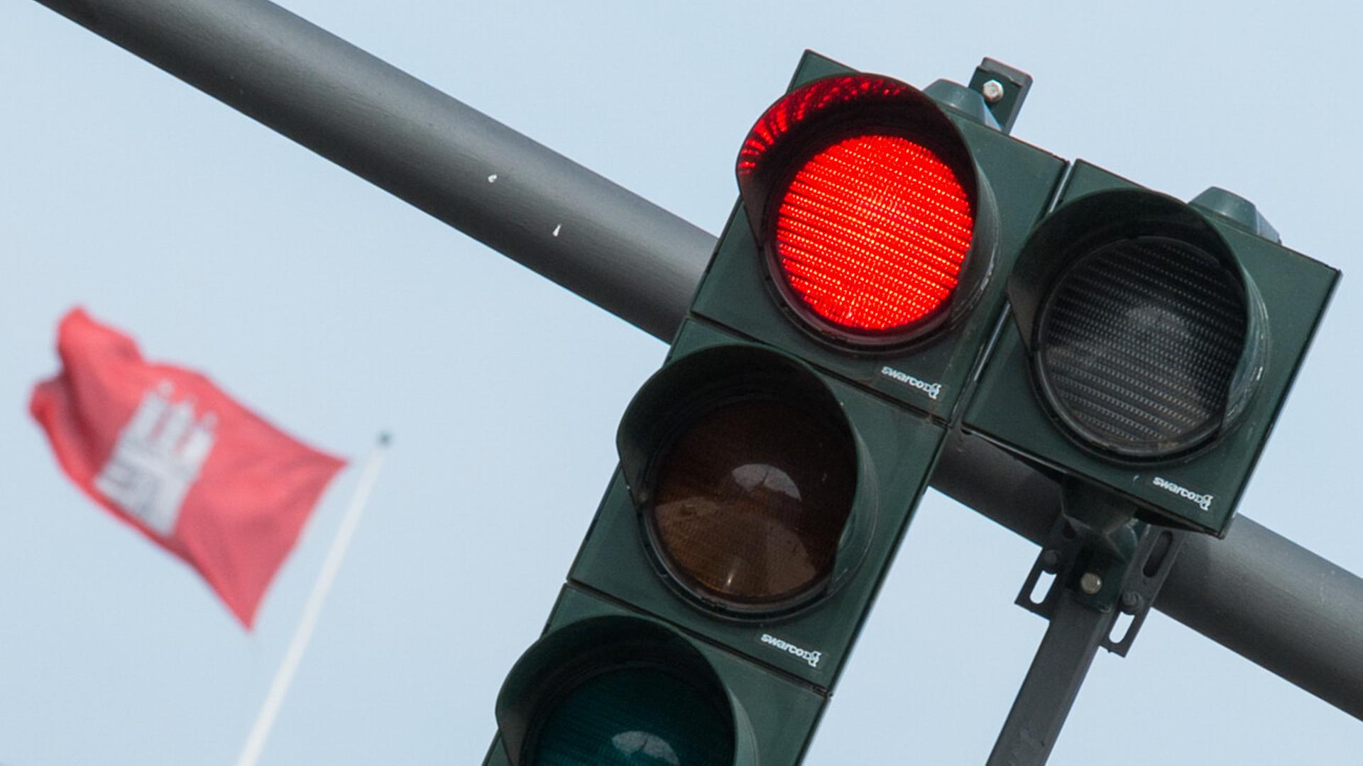 Über 50 Ampeln gestört: Verkehrschaos im Hamburger Stadtgebiet