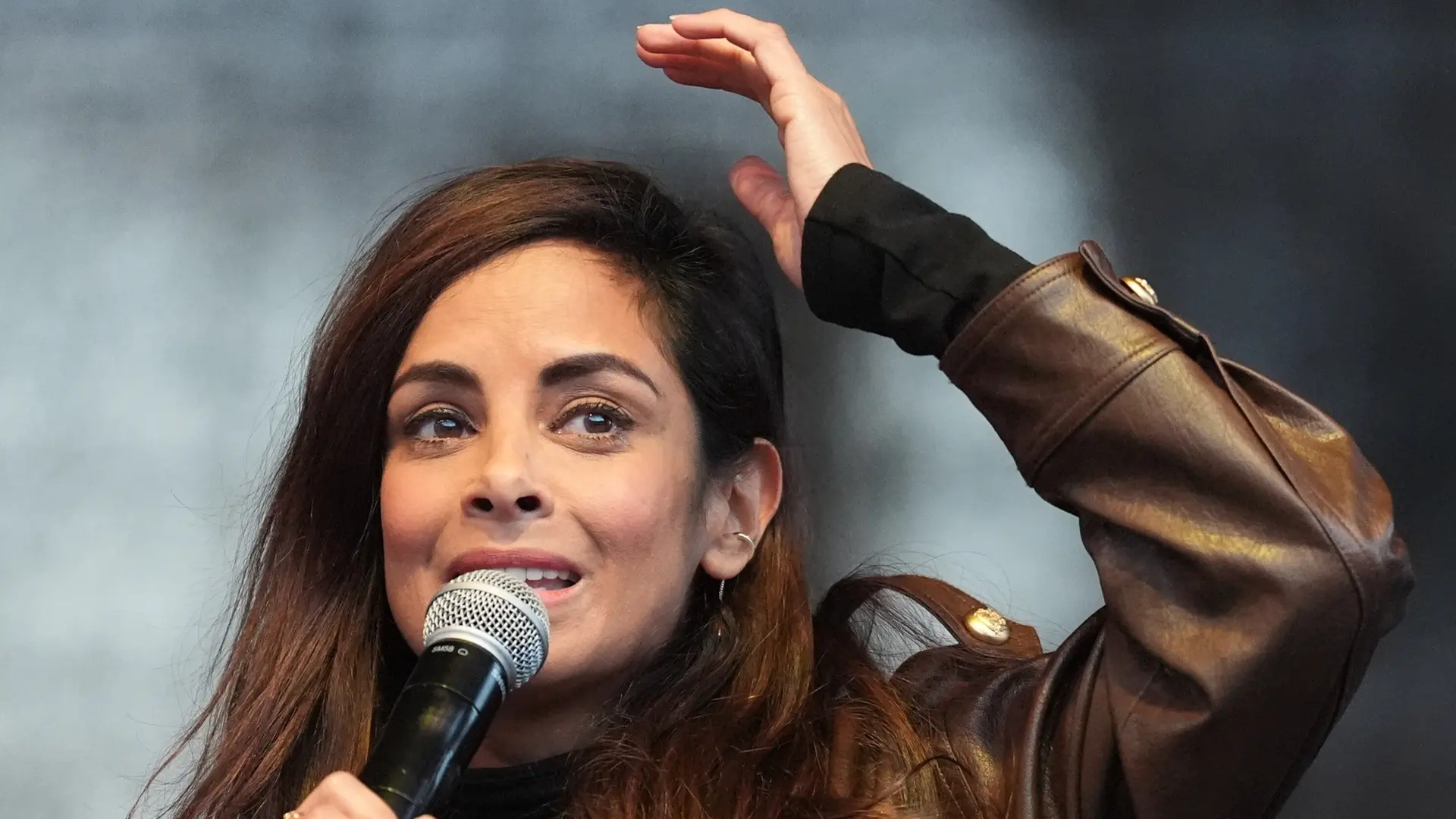 Tausende demonstrieren gegen sexualisierte Gewalt - Fernandes dabei