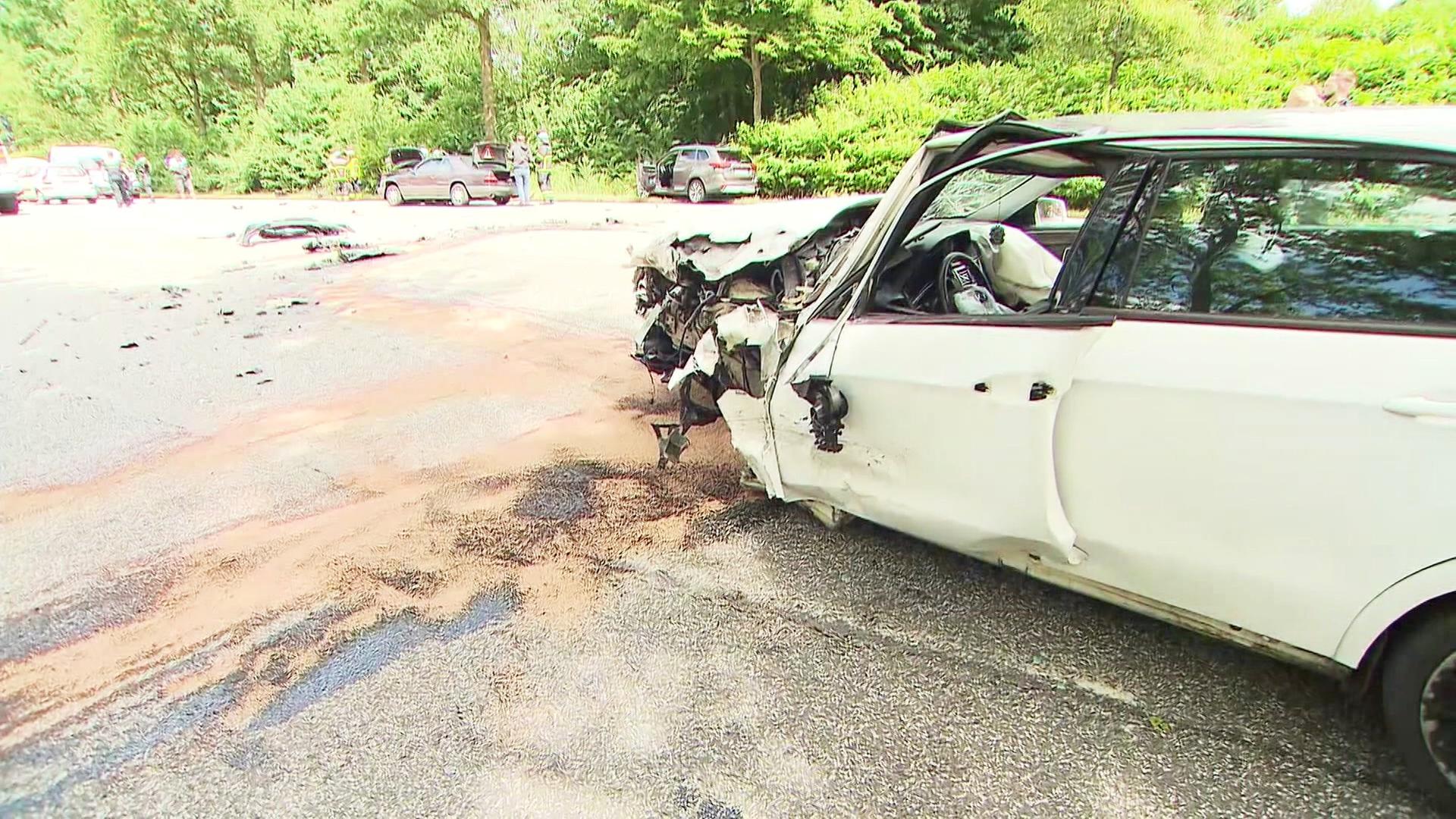 Sieben Verletzte nach Unfall auf B5 bei Mümmelmannsberg