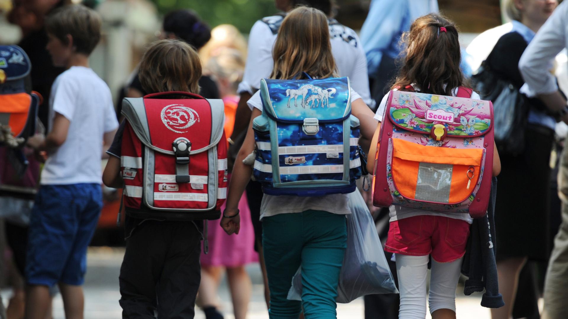 Bei Urlaub mit Schulkindern vor Ferienstart droht Geldstrafe