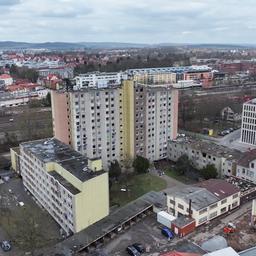 Der Gebäudekomplex Groner Straße 9 in Göttingen aus Vogelperspektive.