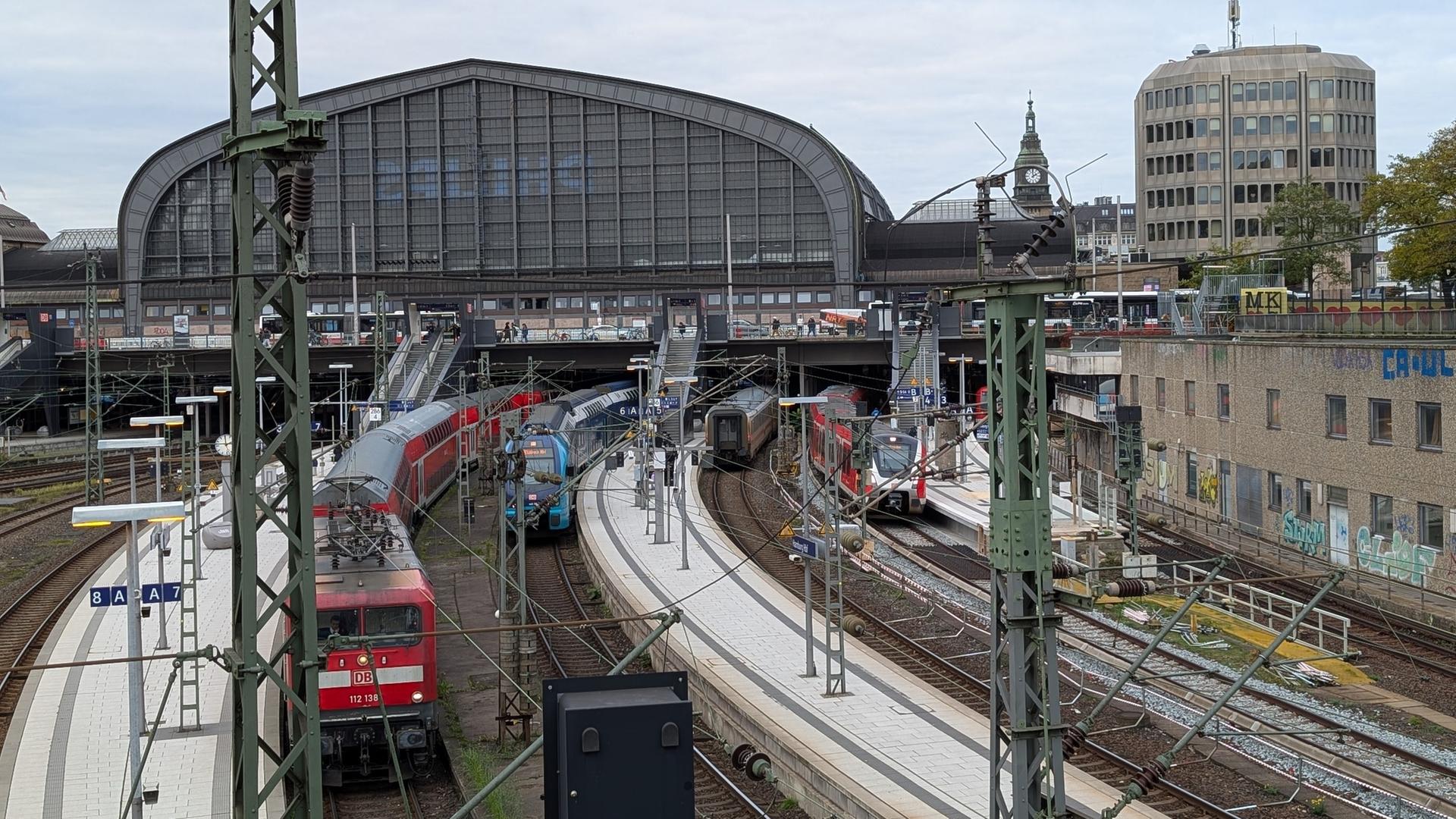 Oberleitungsschaden: Behinderungen am Hamburger Hauptbahnhof