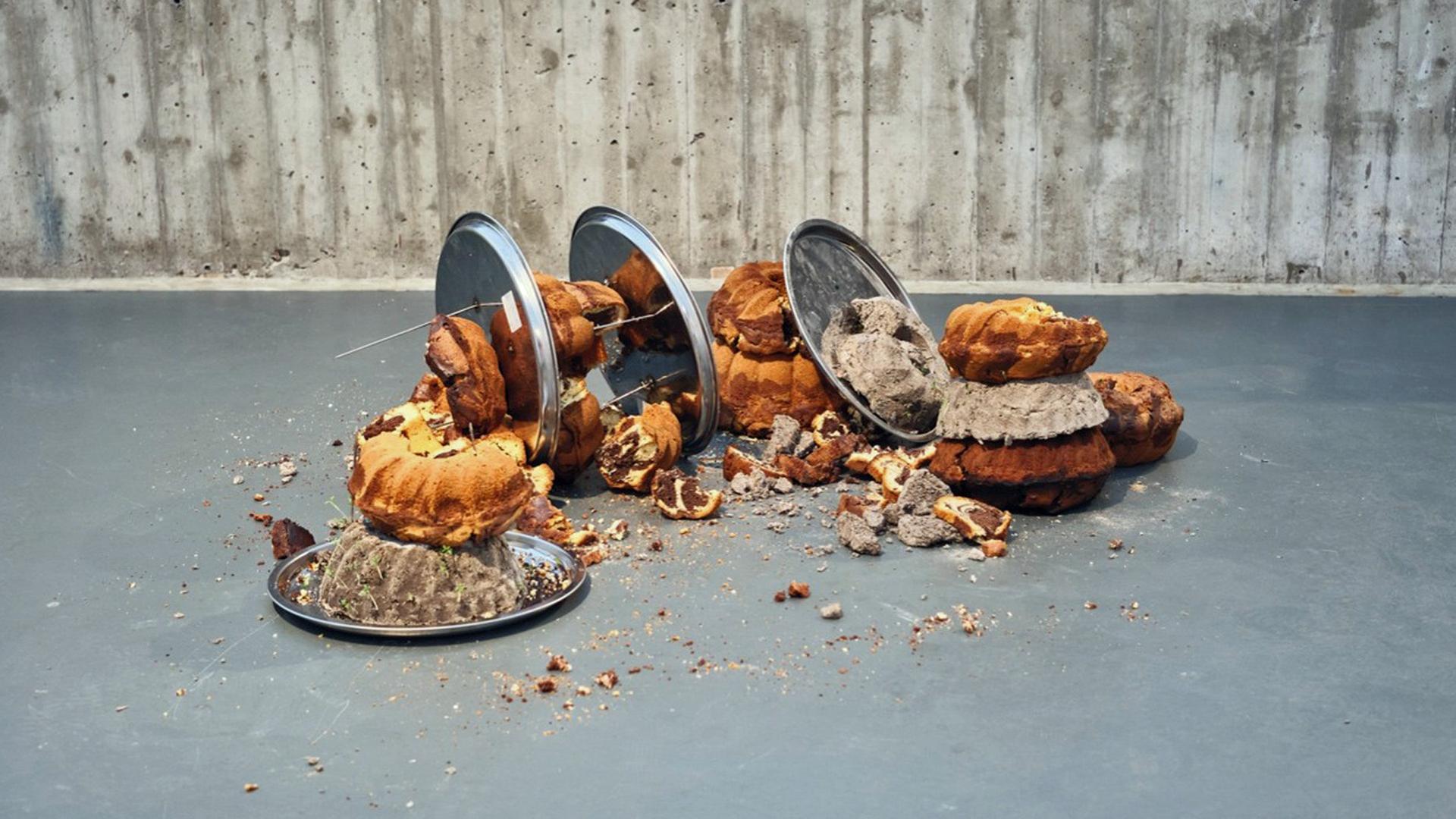 Wilhelmshaven: Kunst zwischen Instabilität und Marmorkuchen