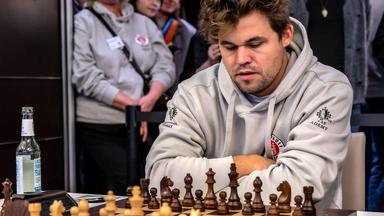 Magnus Carlsen, FC St. Pauli