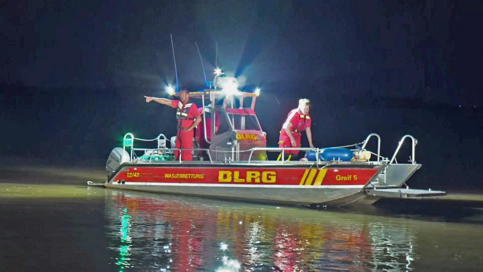 Schwimmer ertrinkt in der Elbe, zwei Menschen gerettet