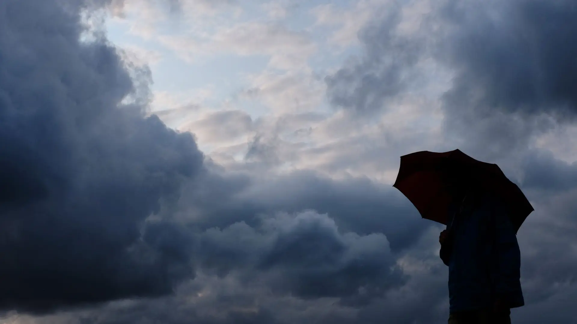 Wetter rund um den Vatertag: Regen, Gewitter und sogar Schnee vorhergesagt