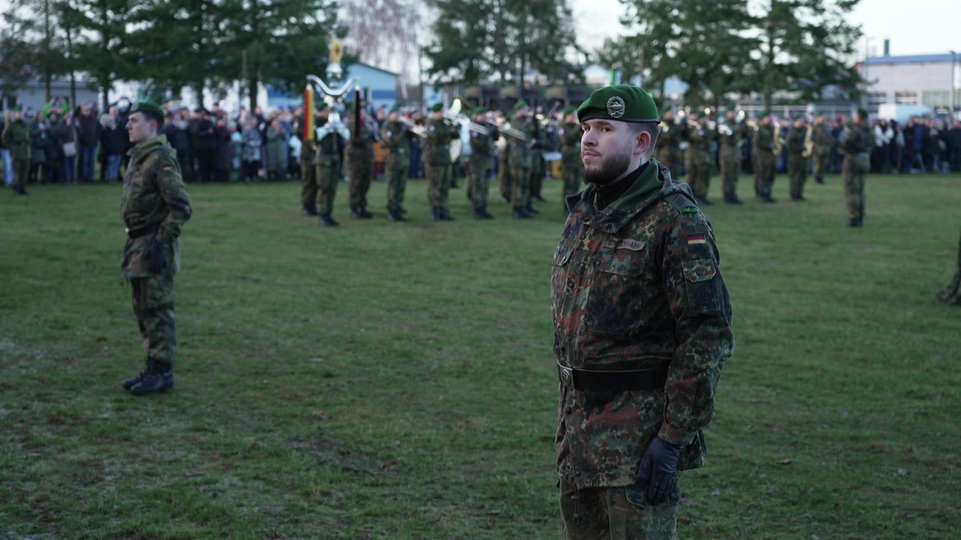 Hagenow: 400 Rekruten der Bundeswehr legen Gelöbnis ab