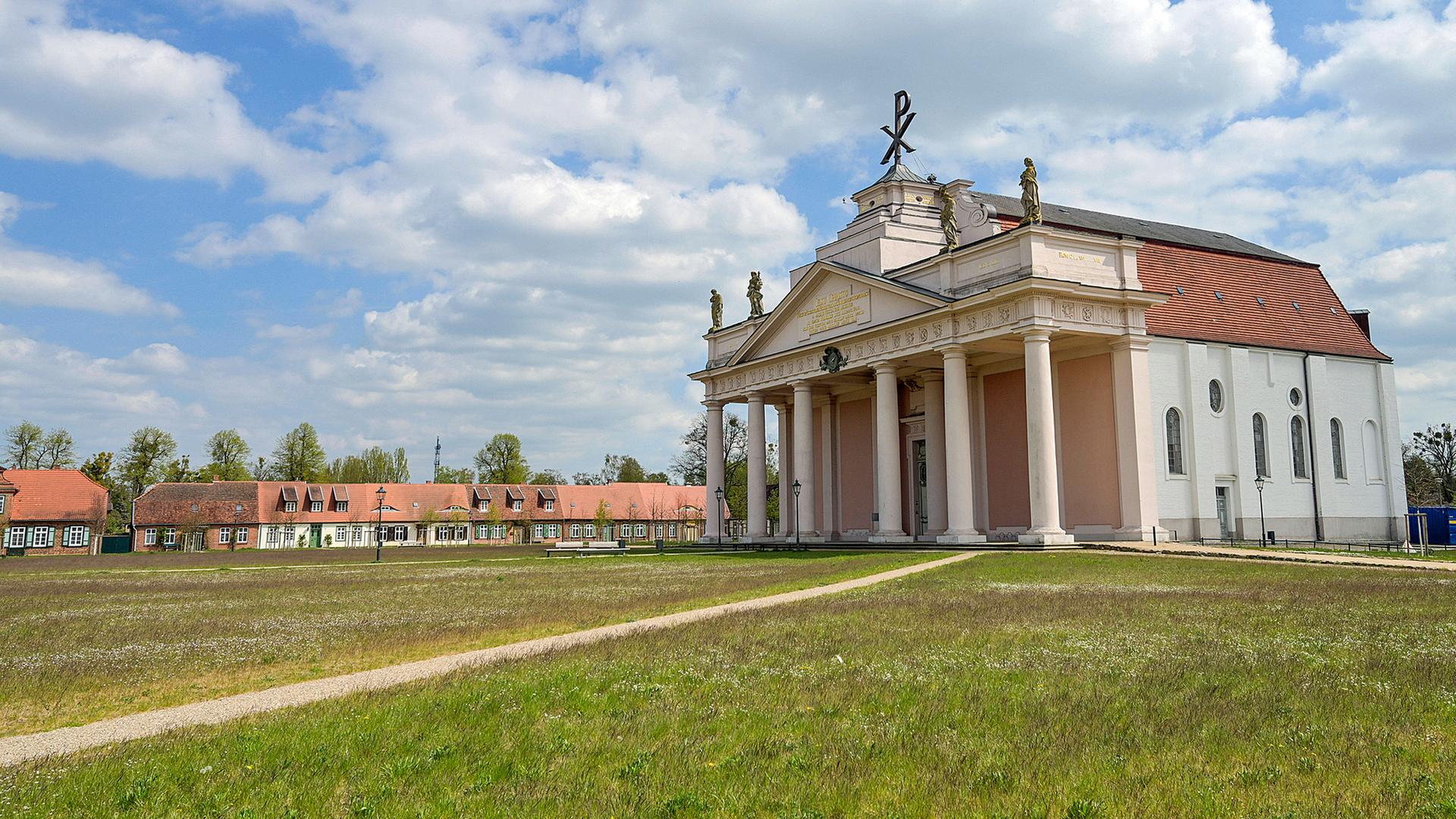 Stadtkirche Ludwigslust | IMAGO / Schöning