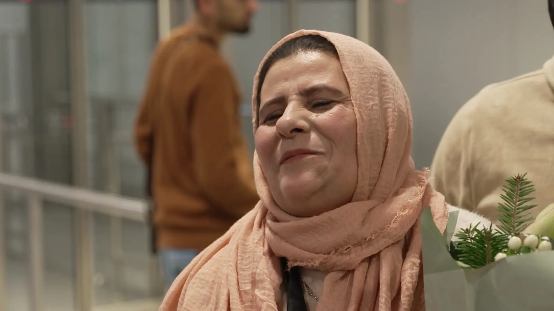 "Leben aufgegeben, alles verkauft": Afghanen kämpfen um ihre Einreise