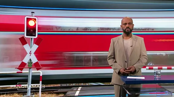 Moderator Aimen Abdulaziz-Said im Studio