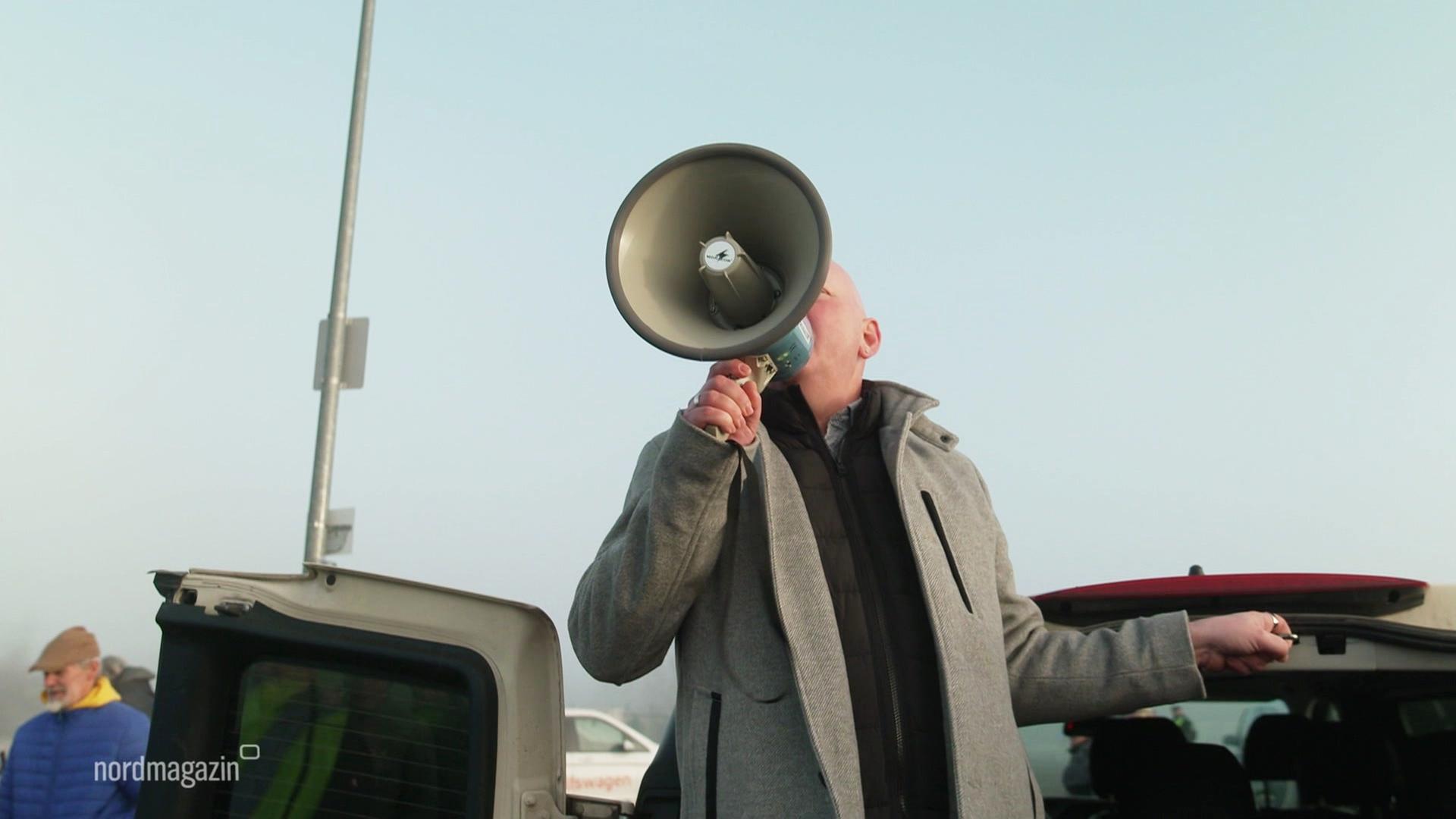 Bessere Vergütung von Krankenfahrten: Taxi-Demo in Schwerin