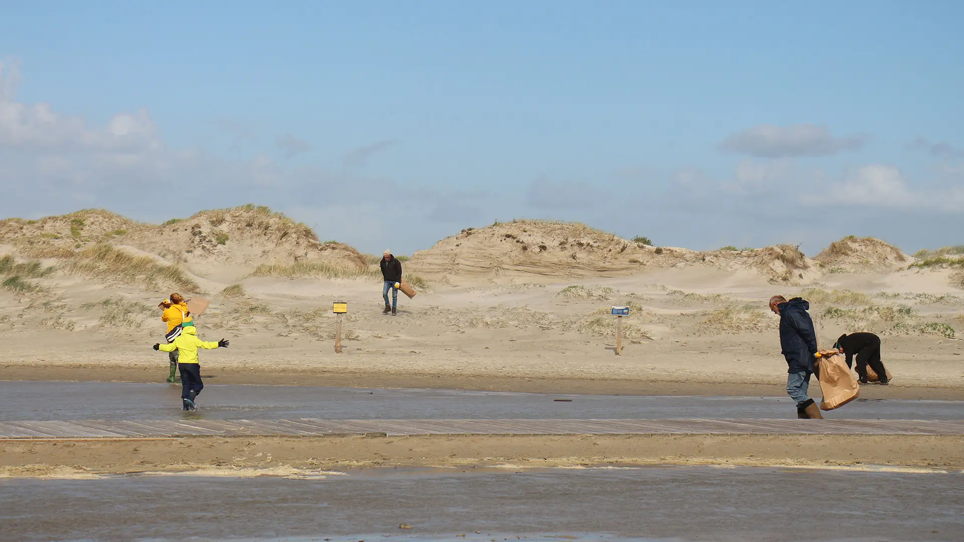 Strandreinigungsaktion in St. Peter-Ording