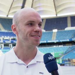Der neugewählte HSV-Präsident Henrik Köncke im Interview im Volksparkstadion