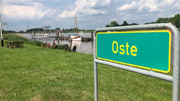 Flussidyll in Geversdorf: Der ehemalige Werftstandort ist Heimathafen für Freizeitkapitäne und einen Berufsfischer.