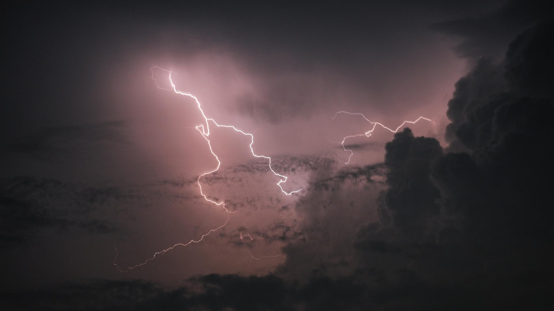 Wetter in Norddeutschland: Nach der Hitze kommen die Unwetter