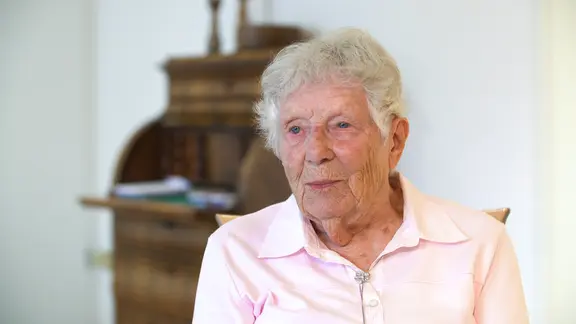 Jahrhundertleben: Die Geschichte von Irmgard Eiben aus Wilhelmshaven |  ndr.de