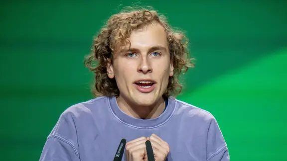 Jakob Blasel (Co-Vorsitzender Grüne Jugend) bei der Bundesdelegiertenkonferenz