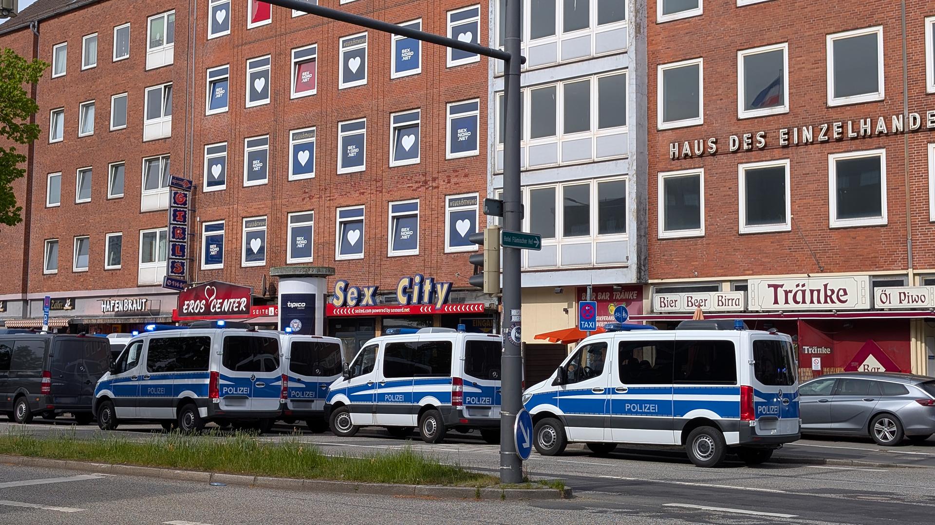 Geldwäsche: Razzien in Kiel, Flensburg und Harrislee