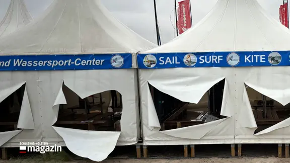 Beschädigte Zelte in Surendorf.