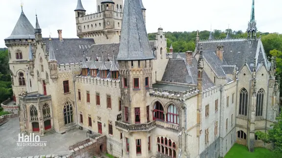 Die niedersächsische Marienburg ist derzeit für die Öffentlichkeit geschlossen, könnte aber bald als Filmkulisse genutzt werden.