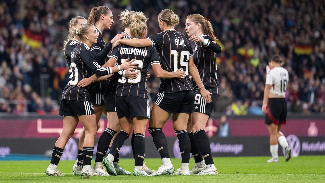 DFB-Frauen gewinnen in Bremen 2:1 gegen Asienmeister Japan