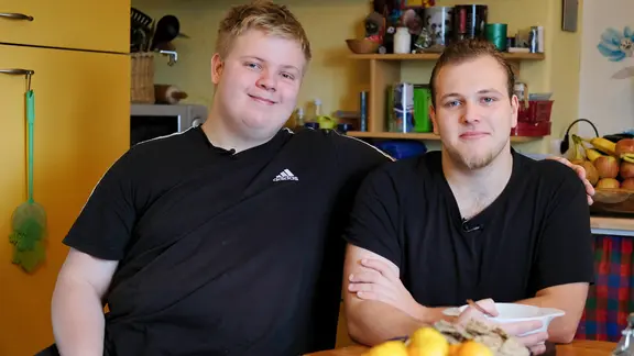 Percy und Fabrizio Schwonke: Die Brüder unterstützen sich gegenseitig auf dem Weg zum Wunschgewicht. Fabrizio ist nach einer Kur in der Heringsdorfer Spezialklinik schon bei Normalgewicht und Percy auf dem Weg dahin.