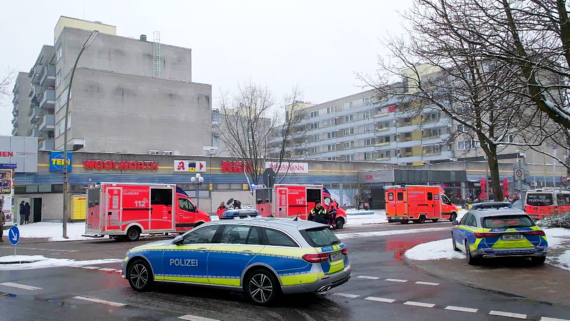 Kühlmittel ausgetreten: Einkaufszentrum in Jenfeld geräumt