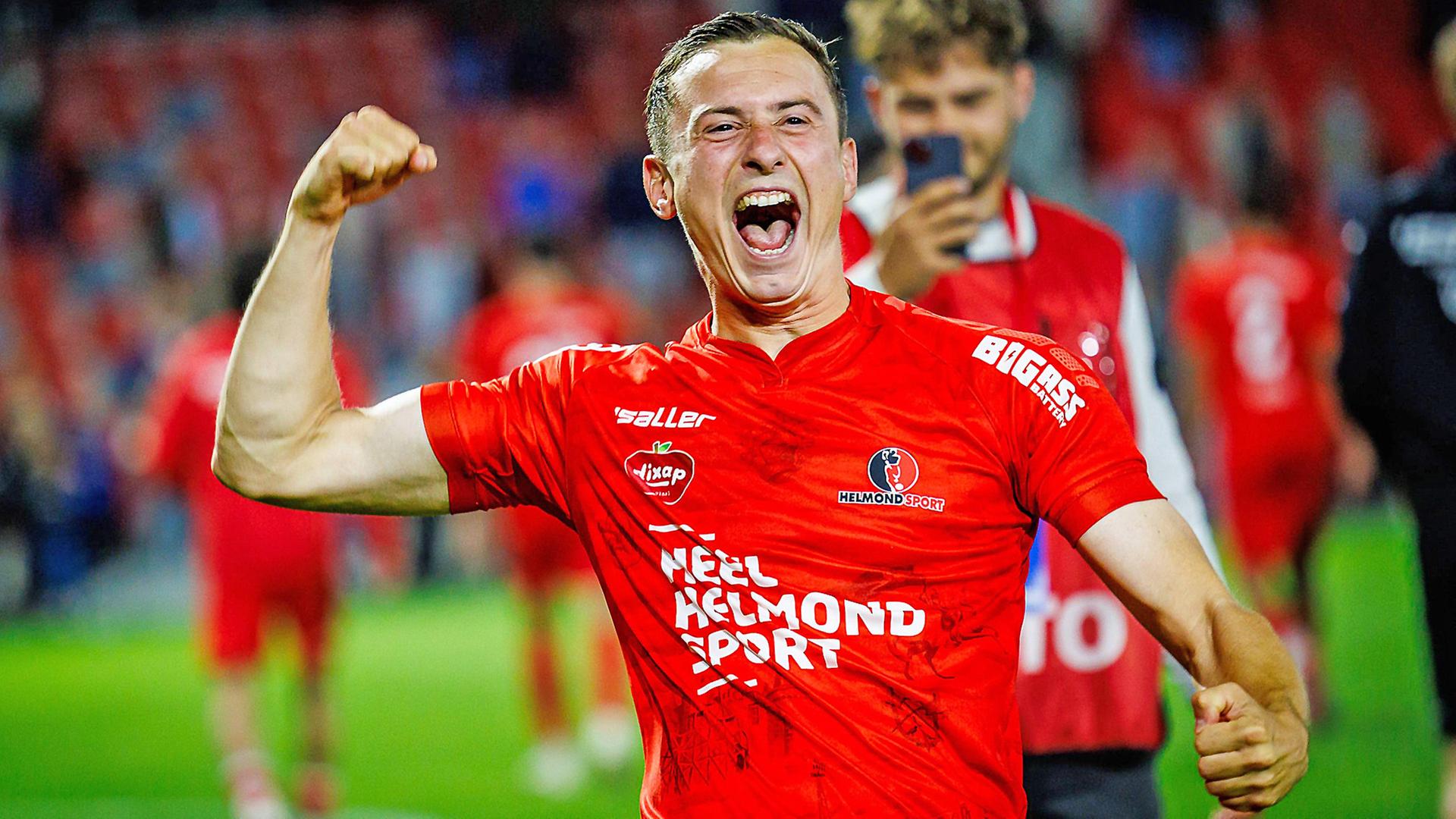 Jubel bei Maik Lukowicz von Helmond Sport | IMAGO / Pro Shots