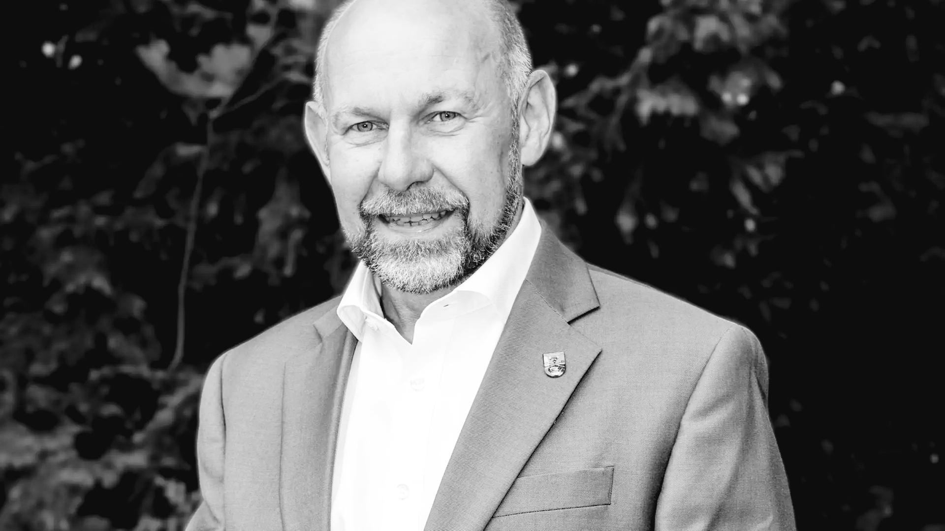 Landkreis Rostock trauert um Dezernent Romuald Bittl